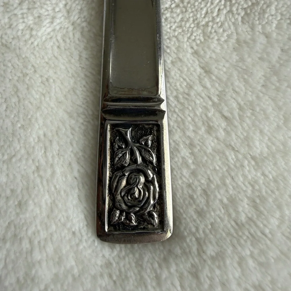 Vintage International Deluxe 5 Pc. Serving Utensil Set Rose Pattern‎ Spoons Fork